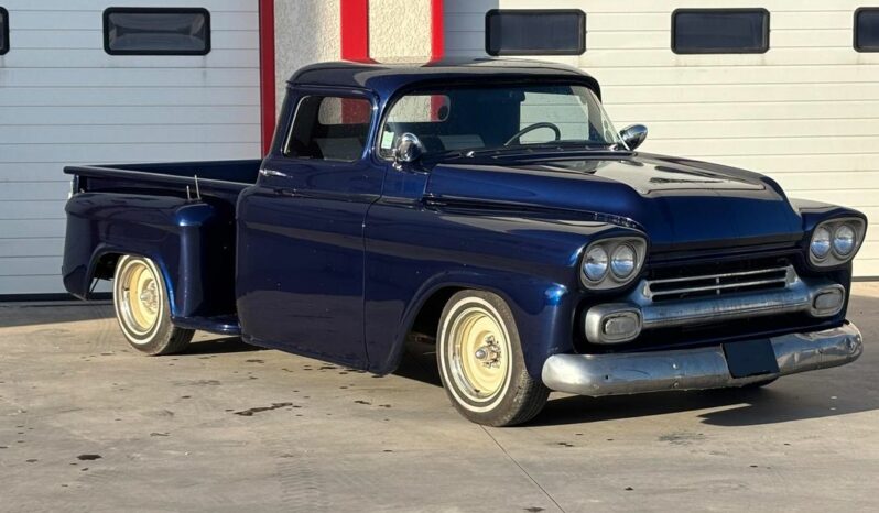 Chevrolet Apache full