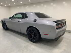 Dodge challenger hellcat boite automatique