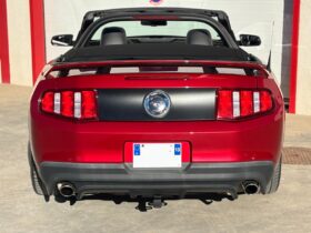 FORD MUSTANG V8 CALIFORNIA SPECIAL