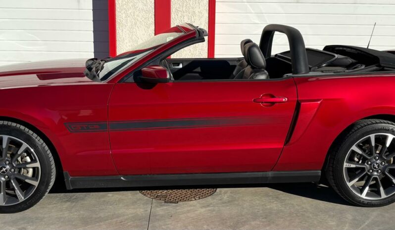 
								FORD MUSTANG V8 CALIFORNIA SPECIAL full									