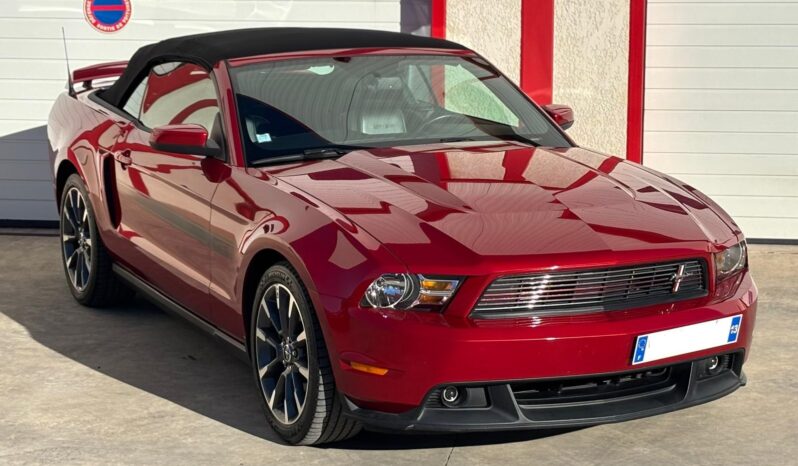 
								FORD MUSTANG V8 CALIFORNIA SPECIAL full									